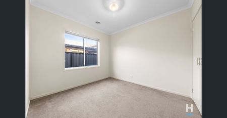 Modern Living in Prime Location! - Photo 3