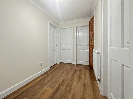 2 bedroom flat to rent - Photo 4