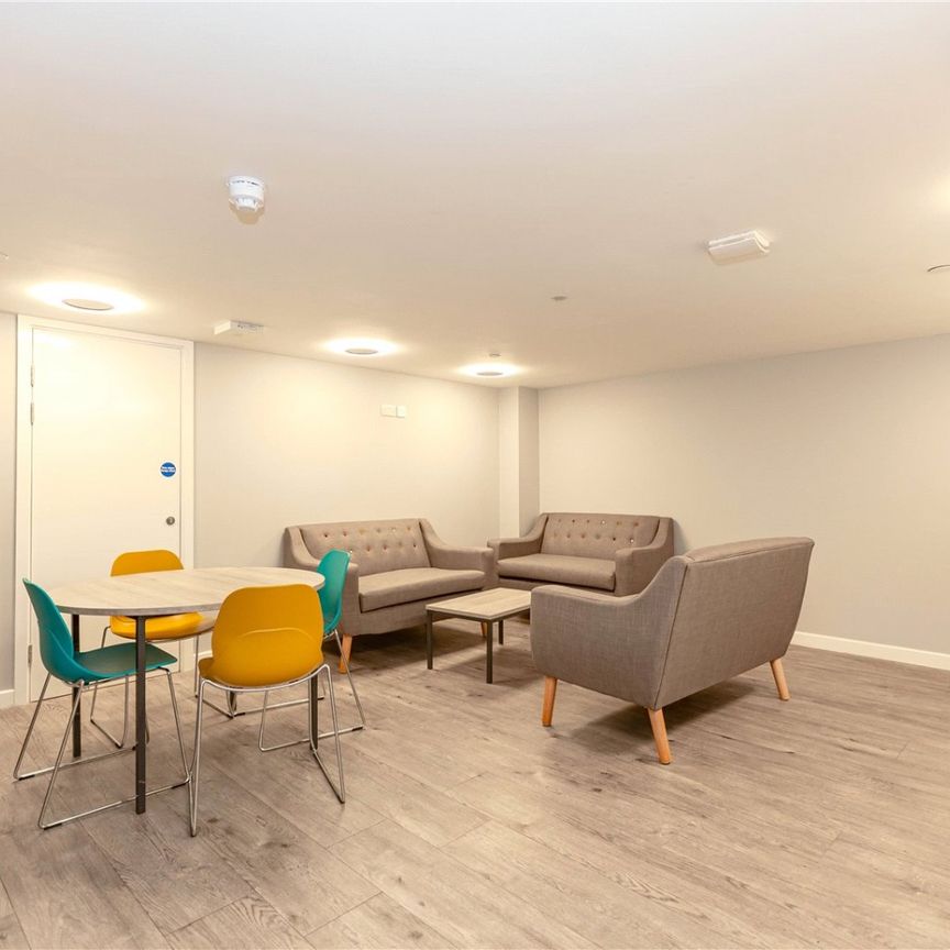 Cheswick Campus, - Photo 1