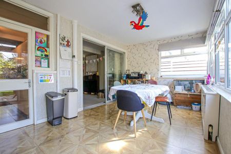 3 bedroom terraced house to rent - Photo 3