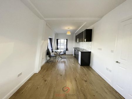 Studio to rent - Photo 3