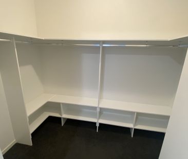 Position And Lifestyle Perfection! - Photo 6