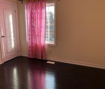 For Lease - 333 Hincks Drive, Milton, Ontario - Photo 6