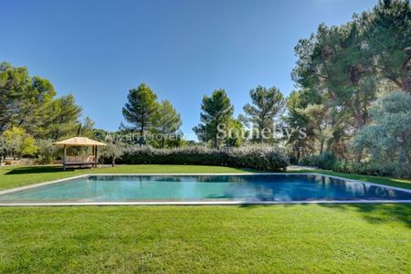 Élégante propriété provençale à quelques minutes du centre d'Aix en Provence - Photo 4