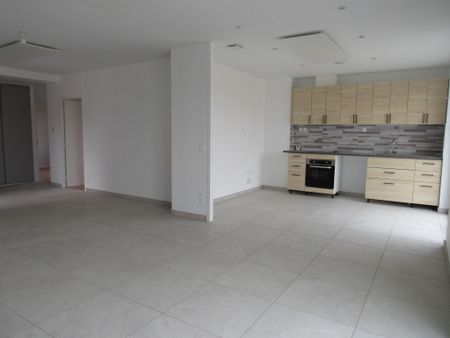 Location Maison 6 pièces 107m² TAIN L HERMITAGE 26600 - Photo 4