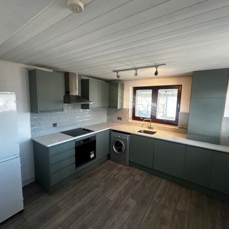 Turneys Court, NOTTINGHAM, NG2 - Photo 1