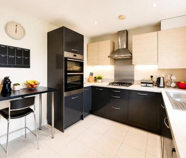3 bedroom semi-detached house to rent - Photo 1