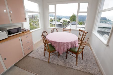 34 City Road - Roslyn - Photo 2