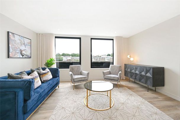 2 bedroom penthouse to rent - Photo 1