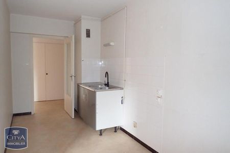 Location Appartement 3 pièces 66m² CHAMBERY 73000 - Photo 2