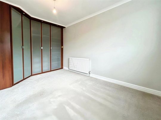 4 bedroom detached house to rent - Photo 1