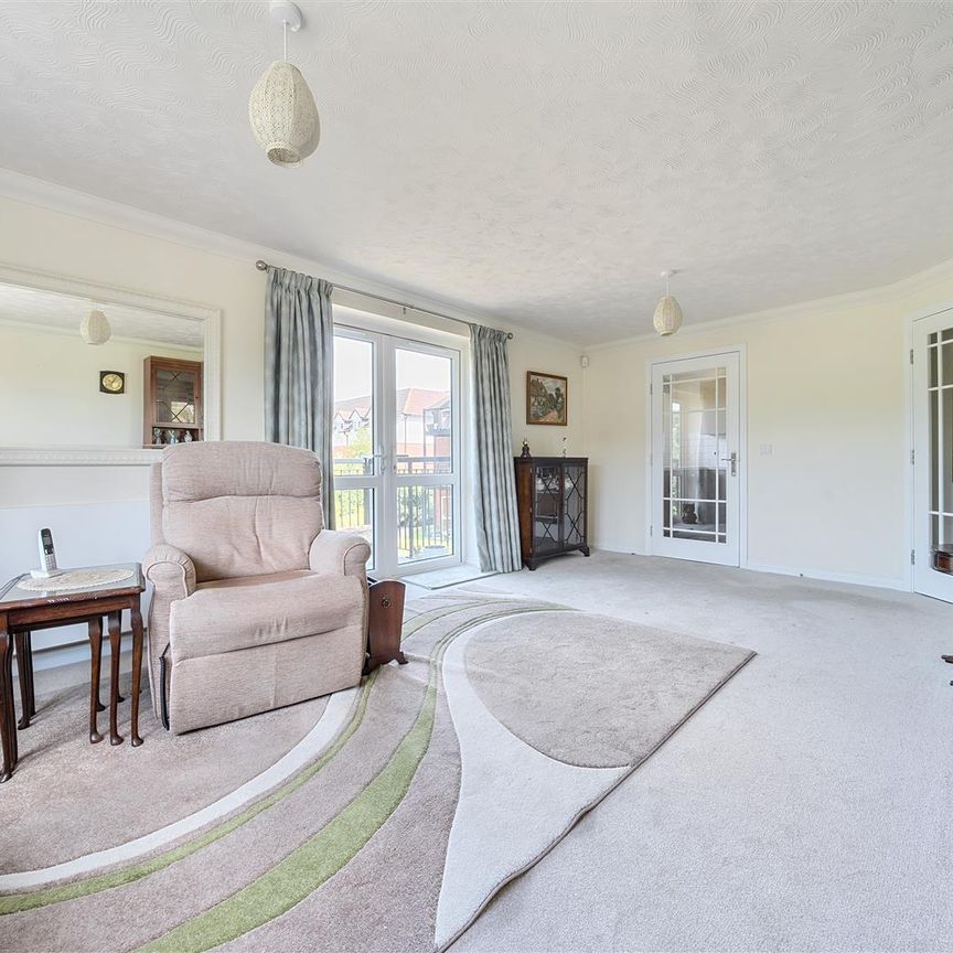 Colebrooke Lodge, Reigate - Photo 1