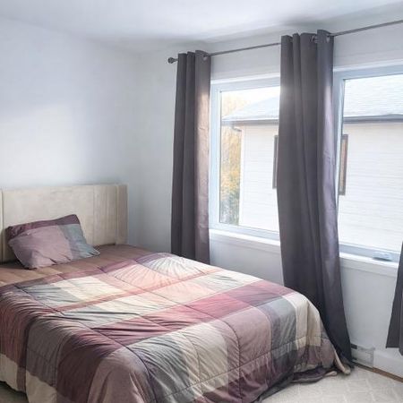 Superbe 5½ neuf à Beauport, 3 chambres, 1330 pi², 2 stationnements, balcon couvert, walk-in, déneigement inclus. 1700$/mois, disponible le 1er Juillet - Photo 4