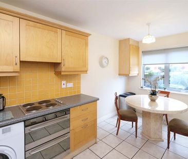 24 Fernleigh Grove, Carpenterstown, Castleknock, Dublin 15 - Photo 2