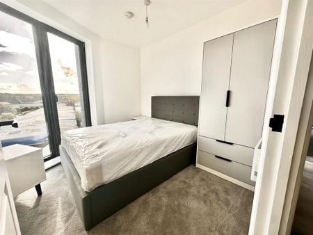 3 bedroom apartment to rent - Photo 3