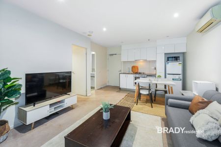 2404/380 Little Lonsdale Street, Melbourne - Photo 2