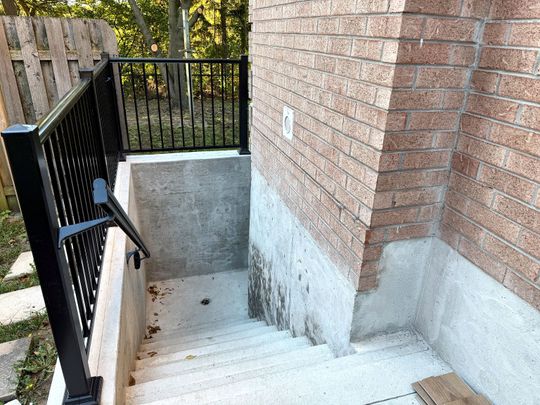 For Lease - 24 Green Ash Crescent Unit# bsmt, Richmond Hill, Ontario - Photo 1