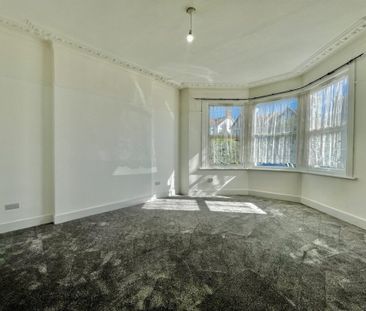 3 bed Flat Satanita Road, SS0 - Photo 1