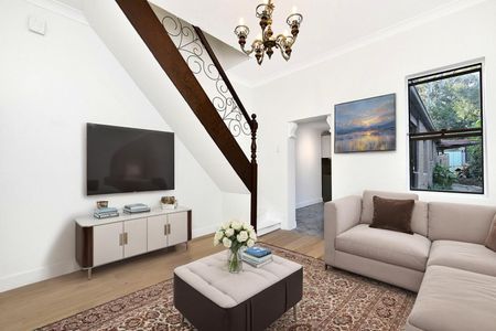 Renovated Newtown Terrace: Victorian Charm With Modern Flair - Photo 4