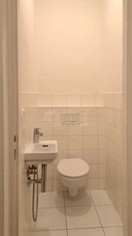 Krásný prostorný byt 2+1 (58 m) v centru Prahy 1 Hybernská ulice - Фото 3
