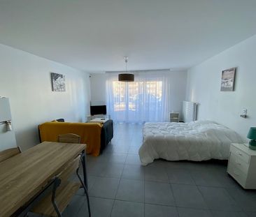 Location Appartement 1 pièce 44m² - Photo 1