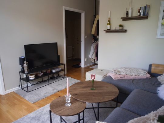 Gamla Huddingevägen, Älvsjö - Photo 1