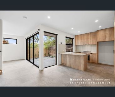 1/323 Thompsons Road, Templestowe Lower, Vic 3107 - Photo 2