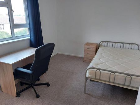 2 bedroom flat to rent - Photo 5