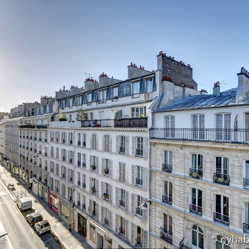 Logement à Paris, Location meublée - Photo 1