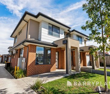 Charming & Convenient 2-Bedroom Townhouse - Photo 5