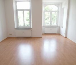 Jößnitzer Str. 141, Wohnung 5 ~~~ Balkon, Tageslichtbad mit Wanne u... - Foto 1