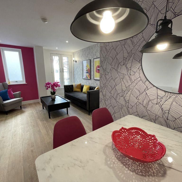 1 bedroom in a house share to rent - Photo 1