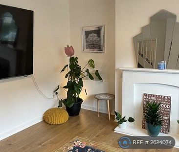 2 bedroom end of terrace house to rent - Photo 3