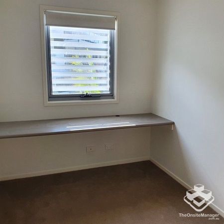 Freestanding villa in boutique complex - Photo 3