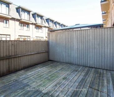Condo Townhouse For Lease | W9232889 - Photo 3