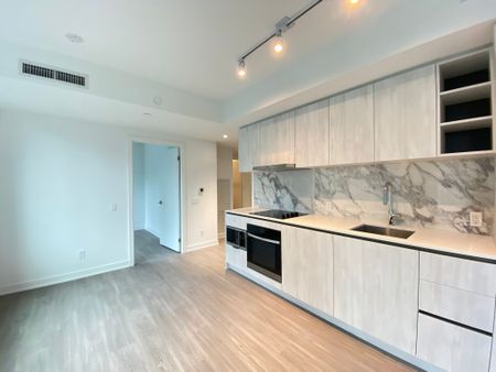 For Lease - 8 Wellesley Street Unit# 2216, Toronto, Ontario - Photo 4