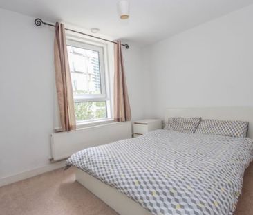 1 Bed Flat, Adriatic Apartments, E16 - Photo 1