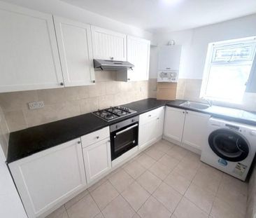 2 bedroom end of terrace house to rent - Photo 1