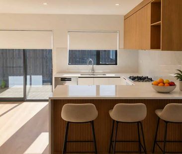Well designed brand-new townhouse - Photo 3