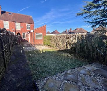 3 bedroom semi-detached house to rent - Photo 5