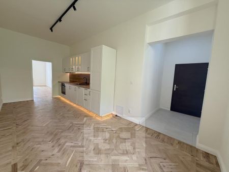 Pronájem bytu 2+kk 44 m2 - Фото 3