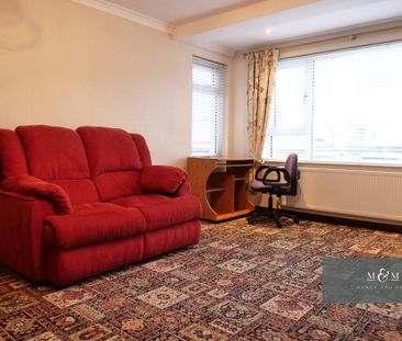 40 Hillside Avenue, Hamiltonsbawn, BT61 9SD - Photo 1