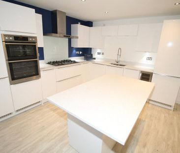 4 bedroom property to rent - Photo 5