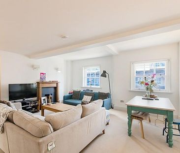 Split level two bedroom, two bathroom conversion flat offered unfur... - Photo 2