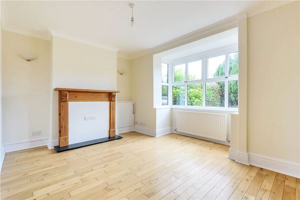 A 3 bedroom semi-detached property. - Photo 1