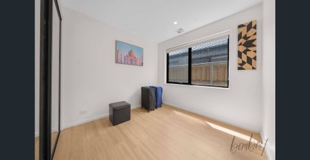 Modern 4-Bedroom Family Home in Prime Wollert Location - Photo 3