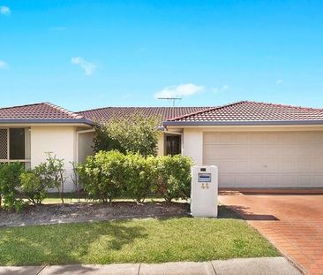 SPACIOUS HOME PERFECT FOR YOUR FAMILY! - Photo 5