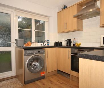 Jersey Close, Chertsey - 1 bedroomProperty for lettings - Seymours - Photo 1