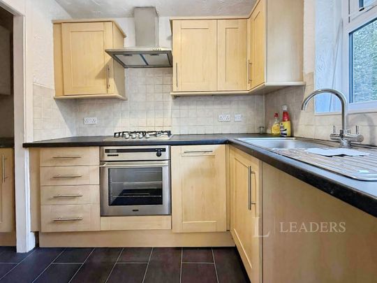 1 bedroom maisonette to rent Aldrige close, Cheltenham, GL50 - Photo 1
