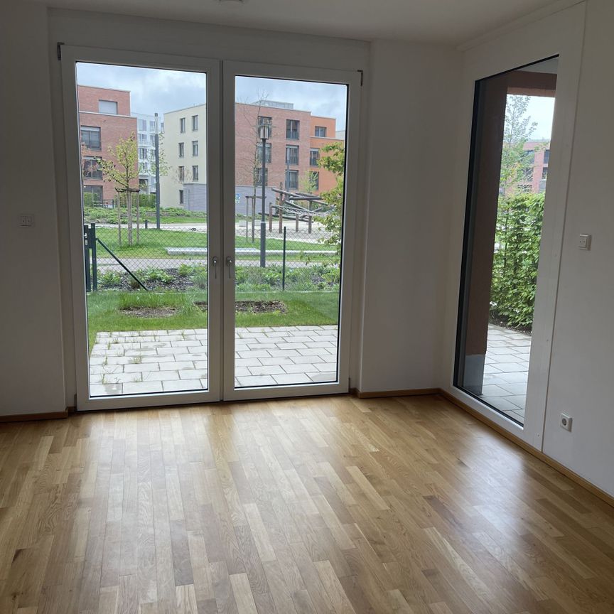 3-Zimmer-Wohnung mit Einbauküche und Terrasse mit Gartenanteil 15.02 - Photo 1